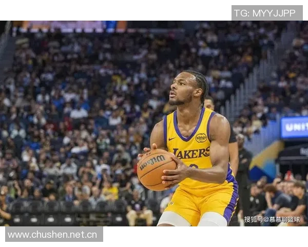 夸梅:布朗尼若想首发需提升接球投篮能力不能只依赖老爸的三分训练 夸梅:布朗尼若想首发需提升接球投篮能力不能只依赖老爸的三分训练