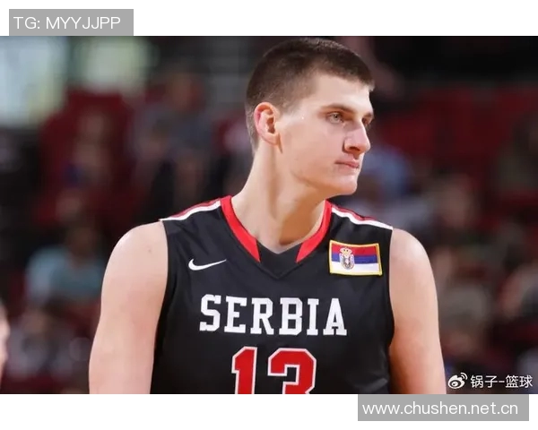 小杨展现惊人实力被誉为中国约基奇开拓者未来之星引发全球关注 小杨展现惊人实力被誉为中国约基奇开拓者未来之星引发全球关注