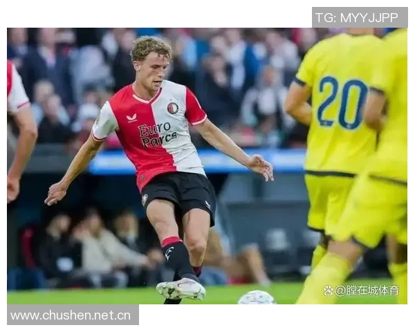 费耶诺德球场安保在欧联资格赛后遭袭警方持续调查中 费耶诺德球场安保在欧联资格赛后遭袭警方持续调查中