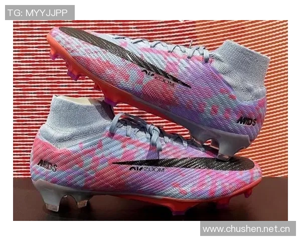 耐克明年将推出金色C罗战靴引发球迷热议